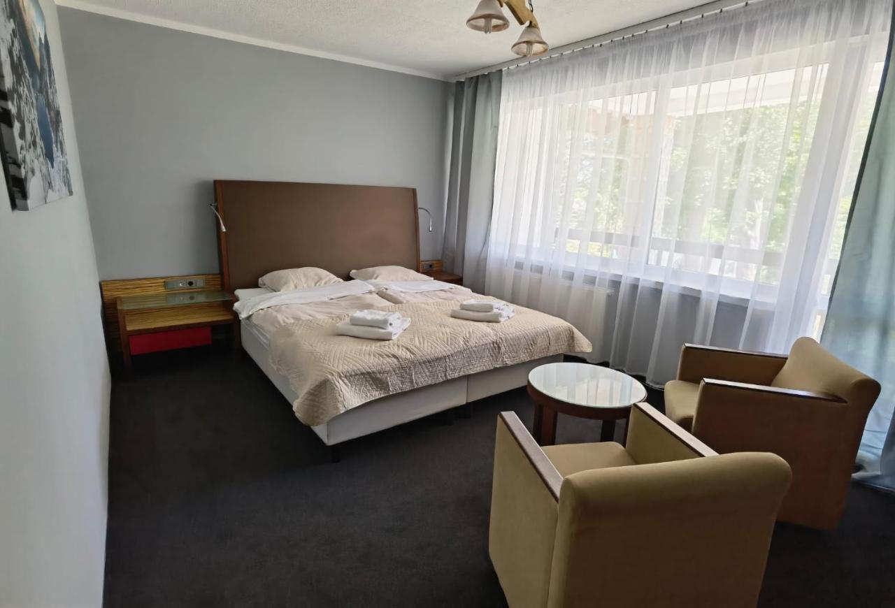 Osrodek Wypoczynkowy Nad Wodospadem Przesieka Exteriör bild